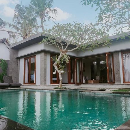 Anggira Villa Ubud Экстерьер фото